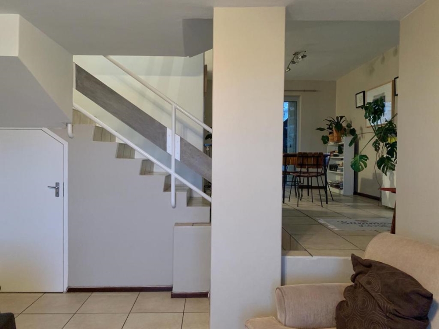 3 Bedroom Property for Sale in Vredehoek Western Cape